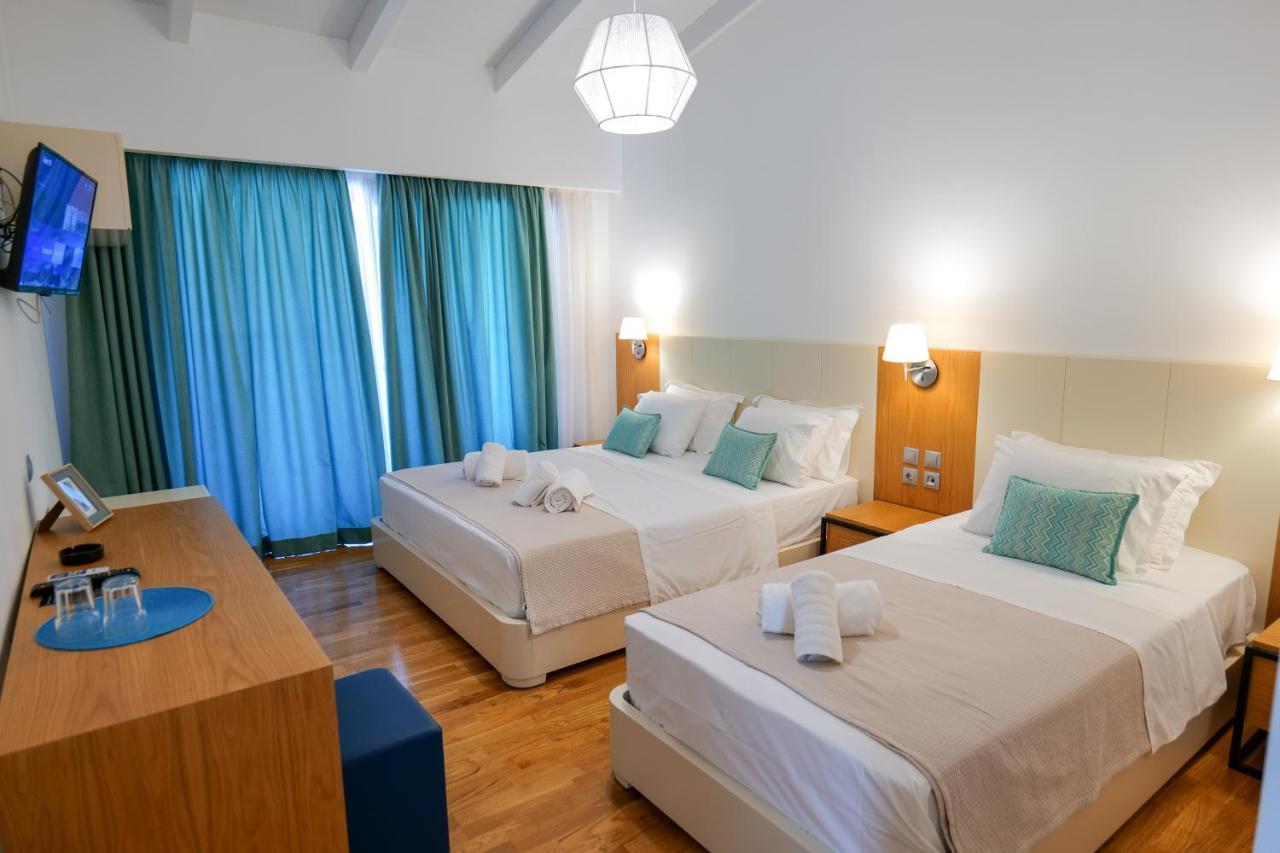 Royal 1967 Bed and Breakfast Himare Exteriör bild